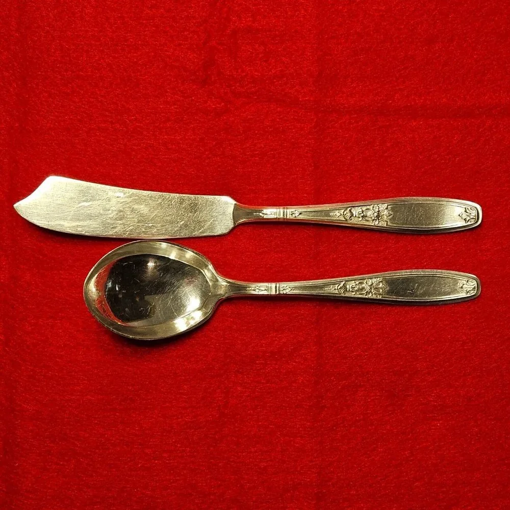 1847 Rogers Bros Silver-Plate Silverware Butter Knife & Sugar Shell‎